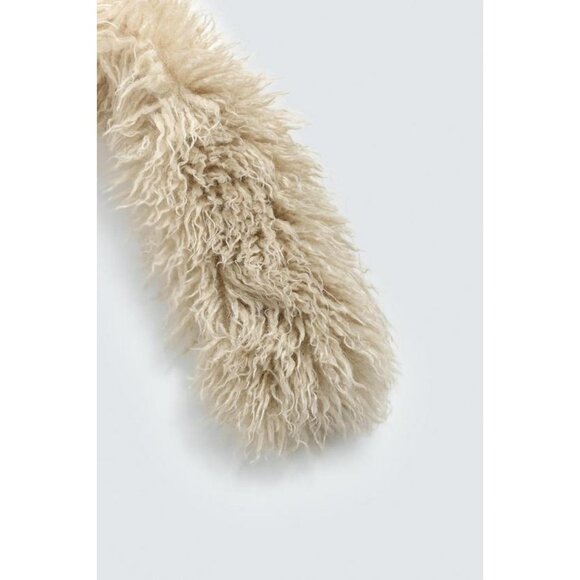 ZARA FAUX FUR SCARF FOR ZARA X DISNEY HARRY LAMBERT - Picture 3 of 3